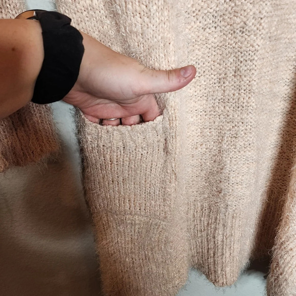 NWT Ashley by 26 international soft pink cardigan sweater - Picture 8 of 15